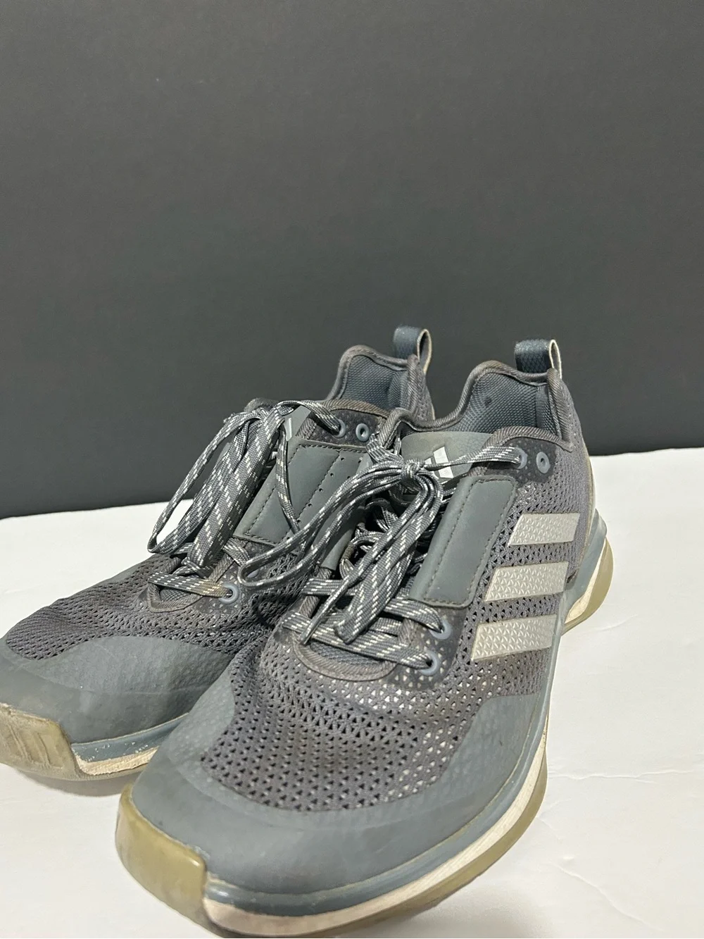 Adidas 9.5 Gray Mens Running Shoes